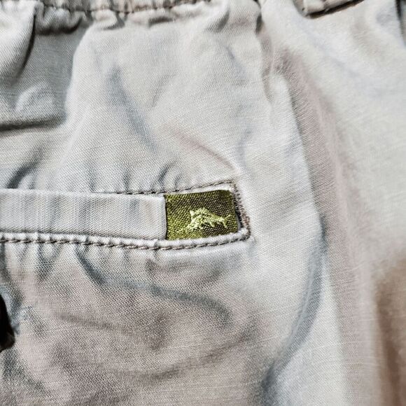 Tommy Bahama Shorts Men XL Green Gray Cargo Relaxed Fit Flat Front Elastic Waist - Picture 7 of 12